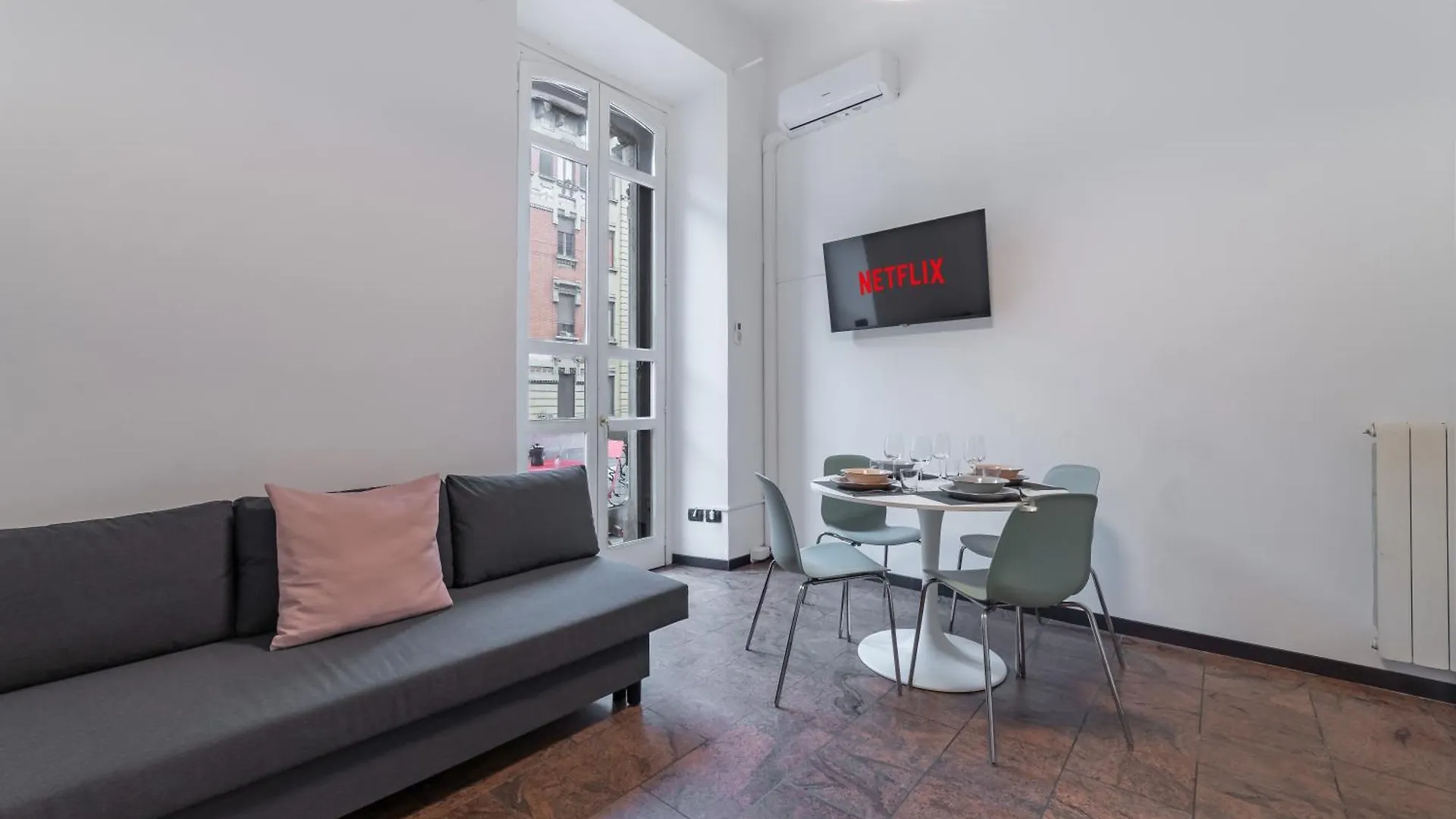 Appartement 20 Minutes By Metro From The Centre Of Milan 0*,