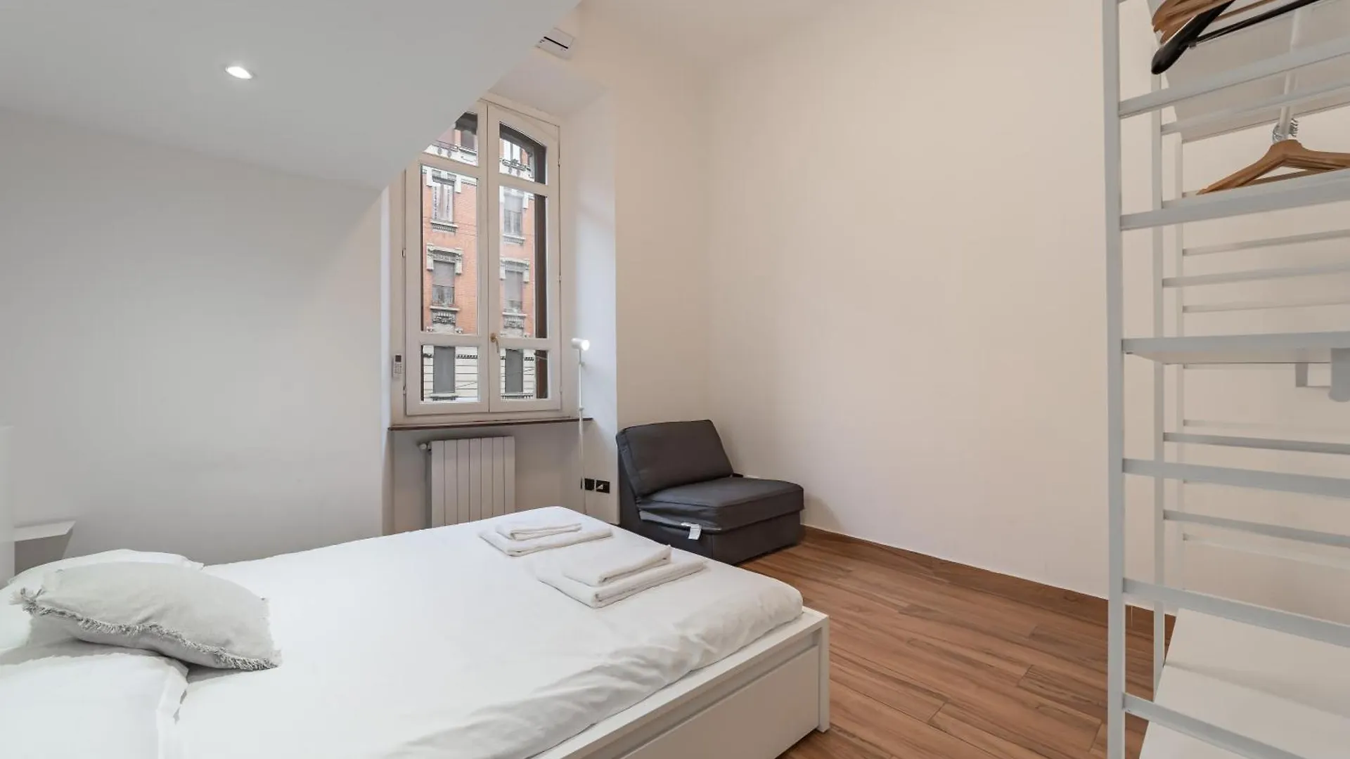 20 Minutes By Metro From The Centre Of Milan 아파트
